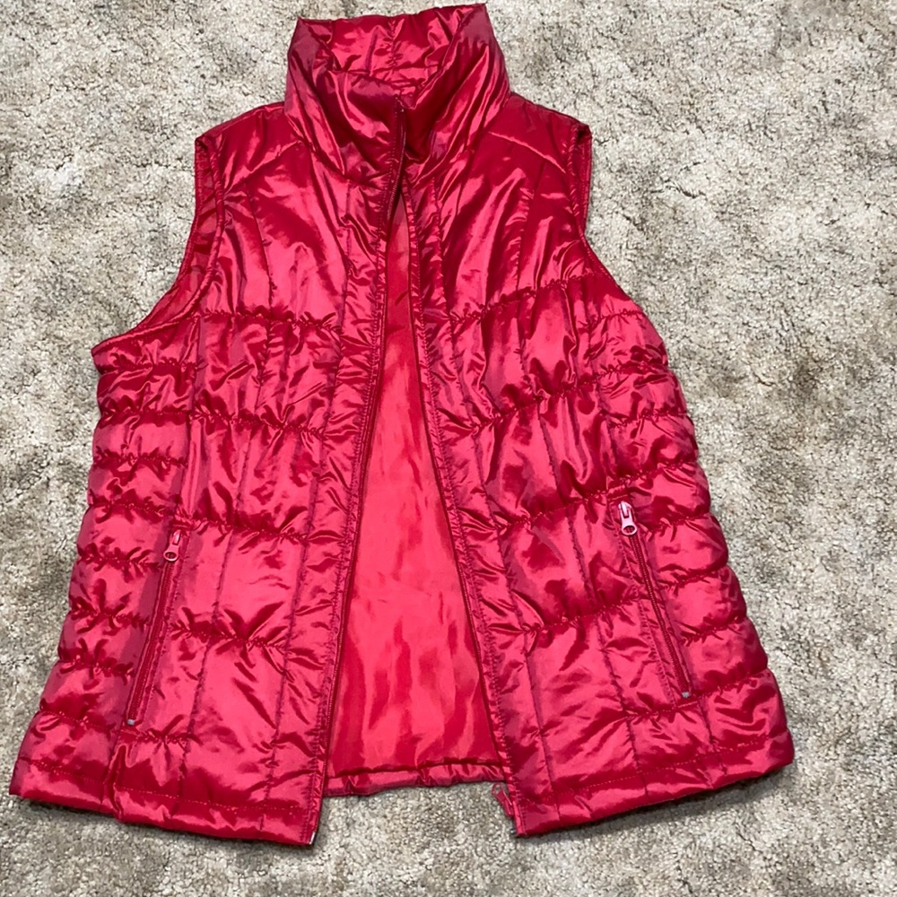 LN women’s New York & Company red quilted vest size Medium